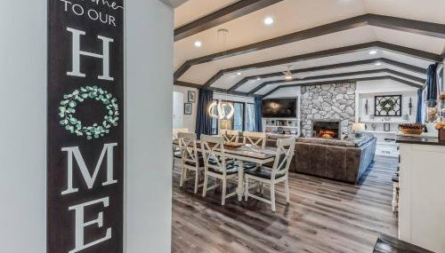 RiverEdge Haven Hot Tub, 5 Beds, Kayaks Near ND - Foto 2