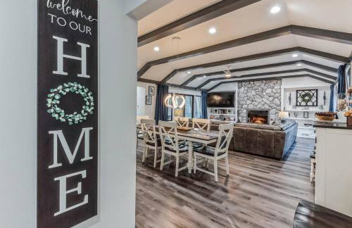 RiverEdge Haven Hot Tub, 5 Beds, Kayaks Near ND - Foto 2