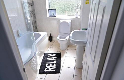 3 Bedroom House Manchester with en-suite Free Wifi and Parking - Foto 6