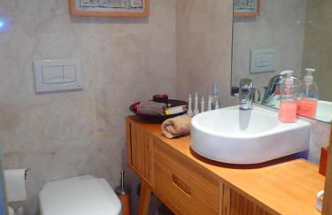 LxRiverside Suite Apartment - Photo 12