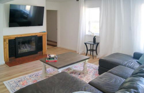 Waterfront Eagle Lake Home with Yard and Deck - Foto 21