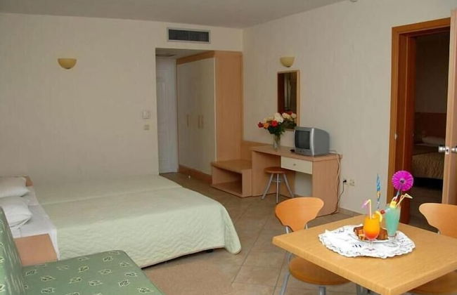 Thinalos Aparthotel - Foto 9