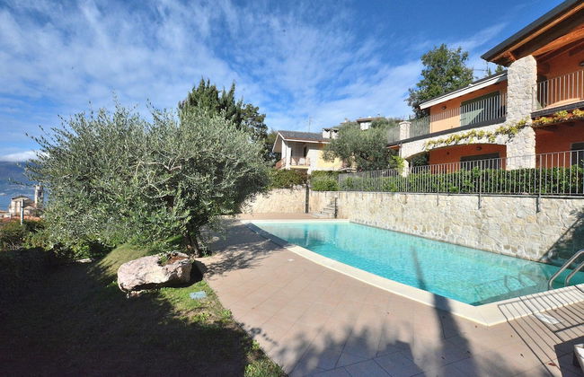 Apartment Bardino with Pool - Photo 13