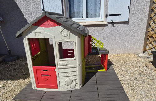 En Ardèche, maison de vacances L'Odalys climatisée avec sa piscine privée et chauffée - Foto 10