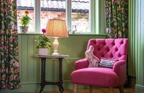 Large Country Cottage, Sleeps 8 - Spa Facilities, Garden Bar, Catering Services, Free Parking, Nature Reserve, Hen Parties - Foto 9