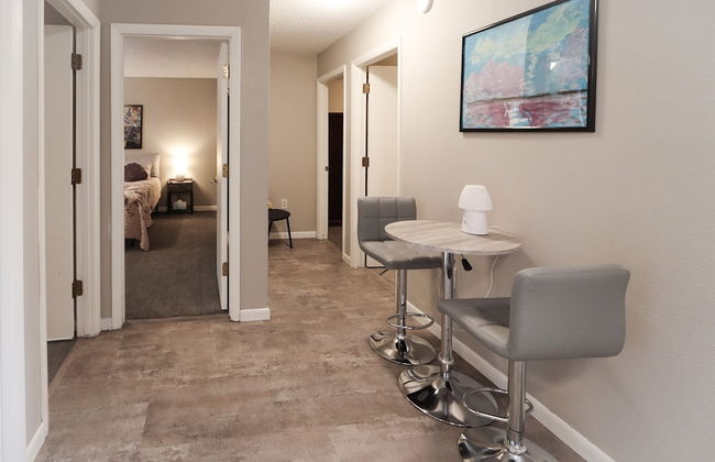 Downtown Granby Retreat & Spa - Photo 26