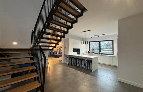 Enklawa Winiec - nowoczesny dom nad jeziorem, 6 sypialni, jacuzzi - Foto 23