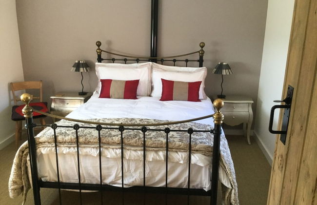 Impeccable Cottage Suitable for 2 Adults & 1 Child - Foto 9