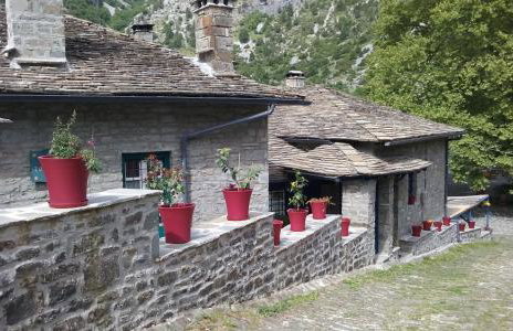 Xenonas Zagorisio - Photo 33