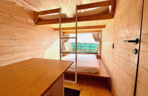 Lushna 3 Petite at Lee Wick Farm Cottages & Glamping - Foto 6