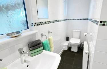 White Eden - explore Cornwall from a comfy central appartment - Foto 15