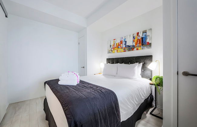 City View High Floor Bay & Gerrard Pet Friendly Condo Walk to Sick Kids Hospital - Foto 4