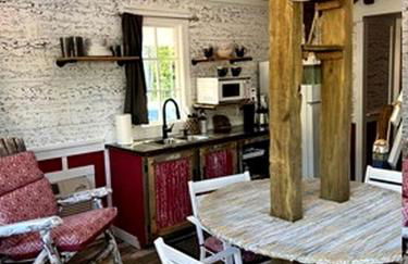 Quaint Loft Cabin with Luminous Spaces in Bayfield, Wisconsin - Foto 4