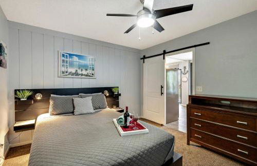 Exquisite Lakefront Pool House Awaits Pool 10 PPL - Foto 41