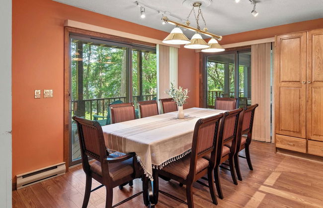 Marina Village by Avantstay Walk to Lake + Marina Balcony + Patio - Photo 8