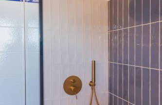 Villa renovada vista al mar y piscina climatizada - Foto 58