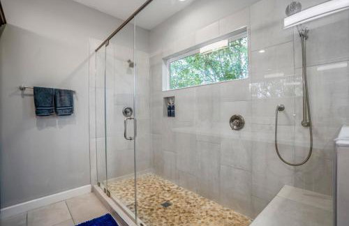 Spacious Luxe Stay , Near DT, MedCtr & NRG, New - Photo 47