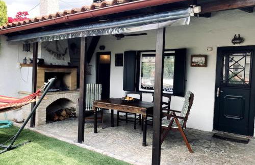 Aelia Cottage House - Photo 7