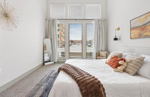 Serene Frisco Apt with Pool, EV Charger and Gym - Foto 29