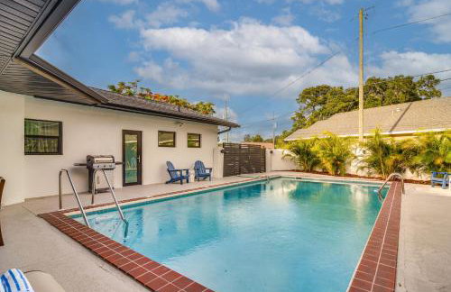 Retro St Pete Home with Private Heated Pool - Foto 29