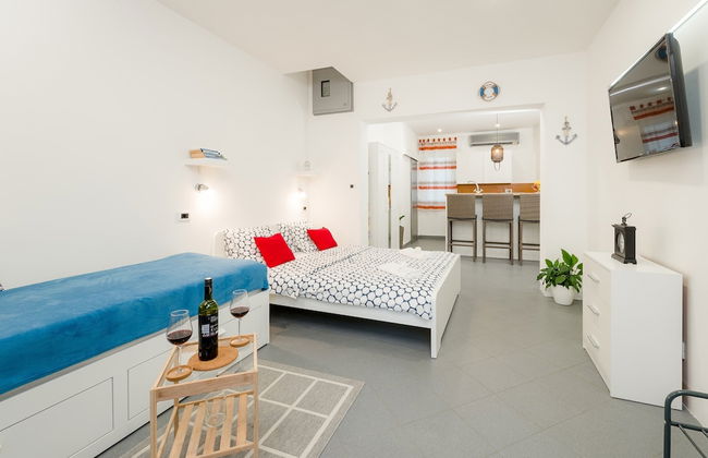 Studio apartment Sesula - Photo 1