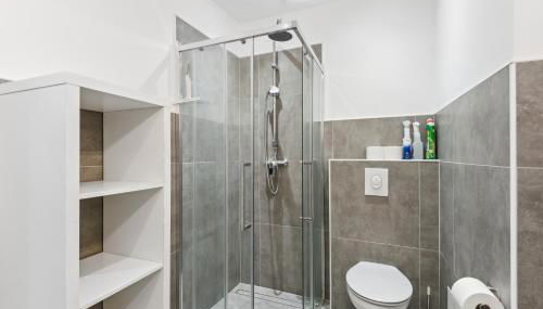 Sali Homes - Monteurswohnungen im Herzen von Kleve - Foto 3, Shower