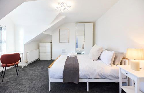 Aura - Elegant Retreat in Prime Leeds Location! - Foto 60