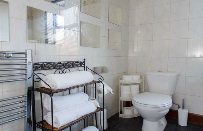 Dean House - Photo 19