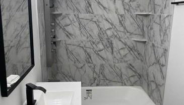 Upscale Peaceful Stay in Gary - Foto 2