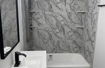 Upscale Peaceful Stay in Gary - Foto 2