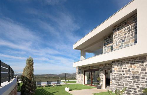 Sweet Sunshine Villa, Majestic Countryside Vistas, By ThinkVilla - Photo 18