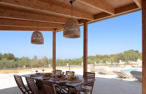 MaYa Villa, Heated Pool Estate near Rethymno and all amenities! - Foto 7