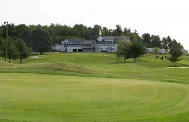 Elegant Suite with Jacuzzi - Photo 8