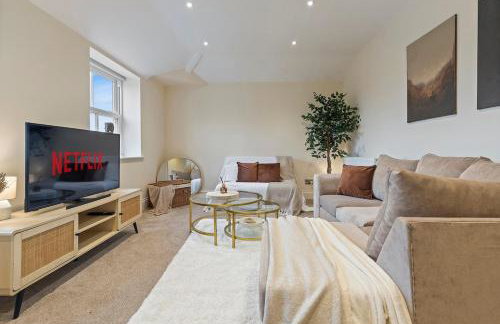 Stunning and Spacious Harrogate Apartment - Photo 1