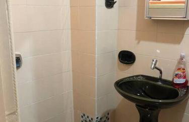 Condomínio Eliliane - Cobertura em Canto Grande - Foto 22