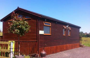 FAIRVIEW FARM Holiday Accommodation 14 Luxury Lodges, Cabins, Dog Friendly, Suitable for Couples, Families and Groups, Wedding Guests , Corporate events, Sleeps 2-65 guests in Ravenshead, Nottingham near Sherwood Forest, set in 88 acres - Photo 53