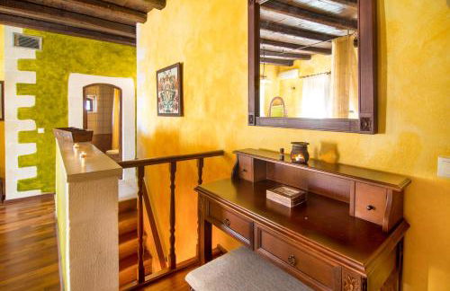 Samonas Traditional Villas - Photo 98