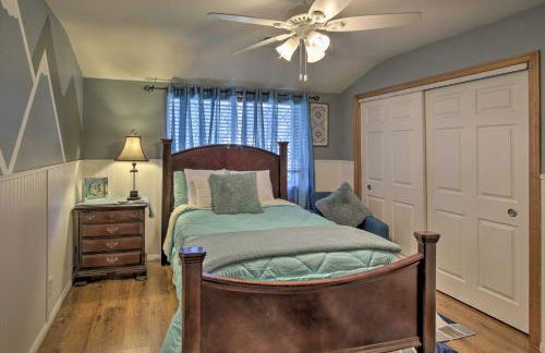 Spacious Lancaster Family Ranch - BBQ and Patio - Foto 16