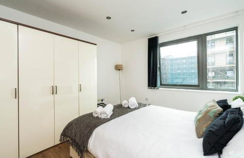 Direct Tube Links to Central London , Walk to Station one bedroom flat in Greater London, ID required - Foto 13