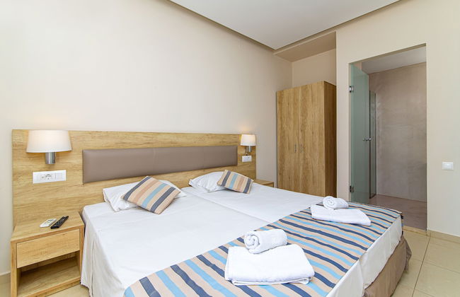 Theo Star Beach Hotel - Photo 5