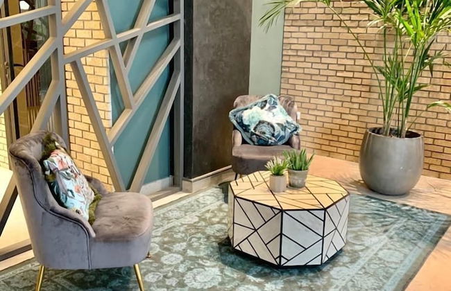 Nakheel Residence by House living - Photo 2