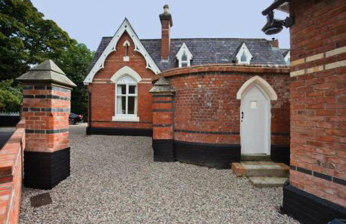 The Willows Lovely Double Apartment - Photo 13