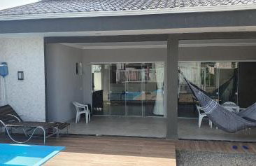 Mar Doce Lar Casa na praia de guaratuba com piscina e ar condicionado - Foto 11