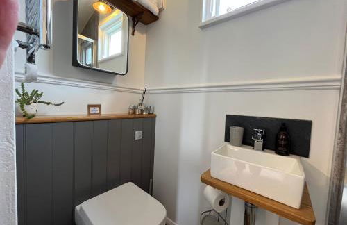 Poachers Hut at Keepers Cottage - Hot Tub & Pizza Oven - Trossachs - Foto 14