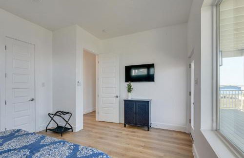 Ocean Views, Steps to Sand! Coastal Galveston Gem - Foto 16