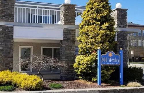 Sunbeach Condo 900 Wesley Avenue Unit 109 - Foto 11