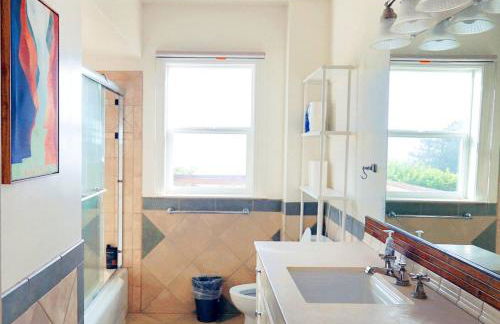 Cozy Berkeley Hills Home with Stunning Views - Foto 17