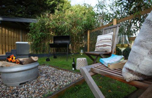 Sycamore Lodge with Hot Tub- Quirky & Romantic - Foto 8
