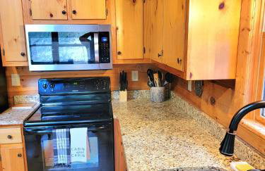 LUXURY CABIN WITH WATERVIEW AND PRIVACY, hiking - Photo 22