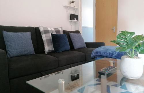 Chester 4 Bedroom House, Contractors & Leisure by Rework Accommodation - Photo 12